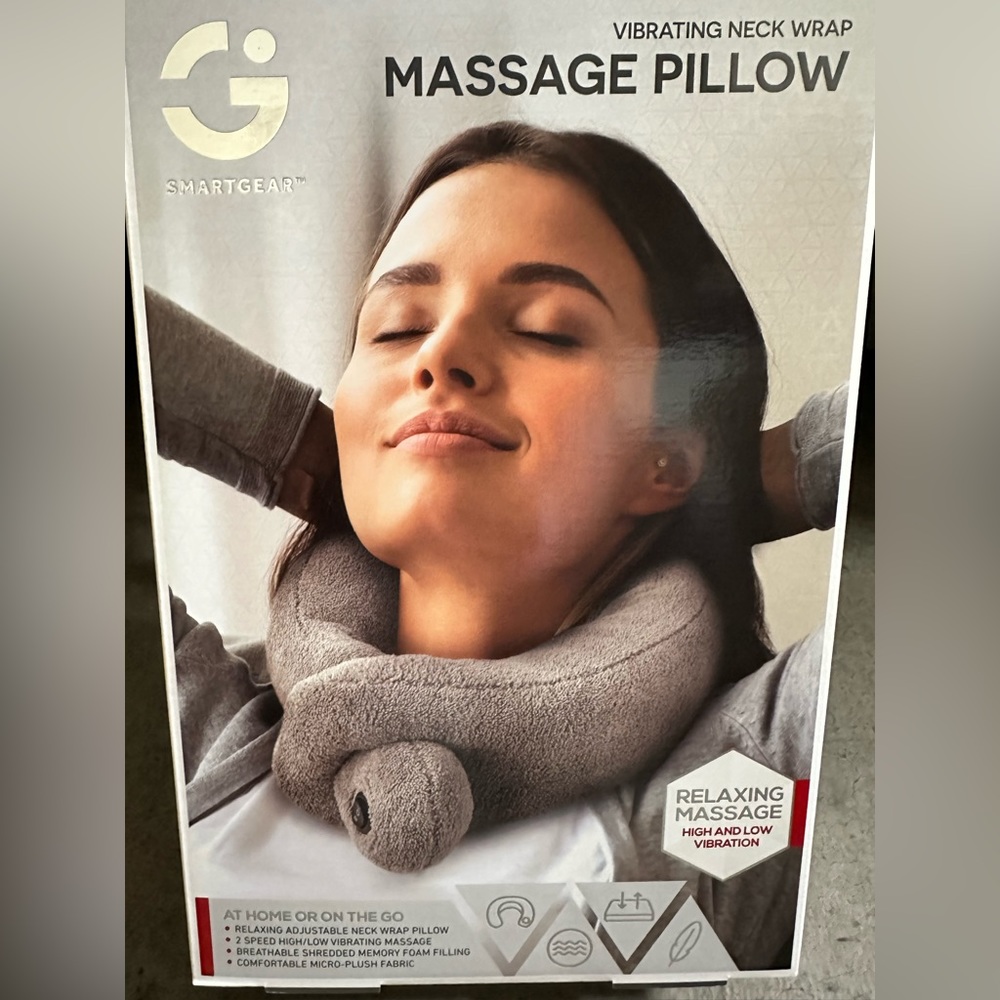 Smartgear Vibrating Massage Pillow